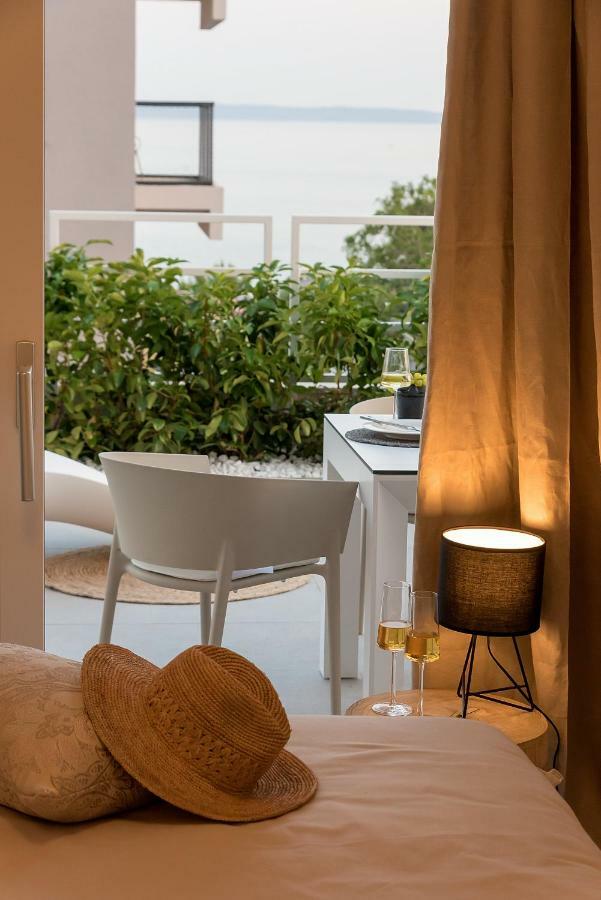 The Pleasurist - Apartment With Private Heated Pool And Terrace Split Exterior photo